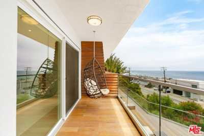 Home For Rent in Malibu, California