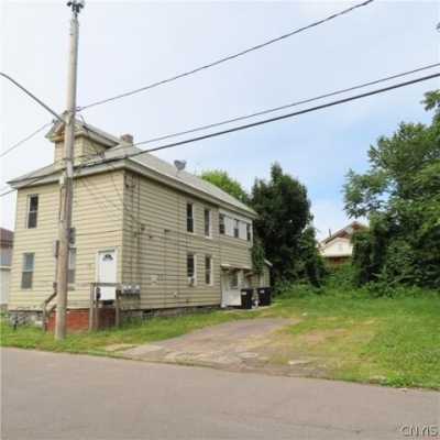 Home For Sale in Syracuse, New York