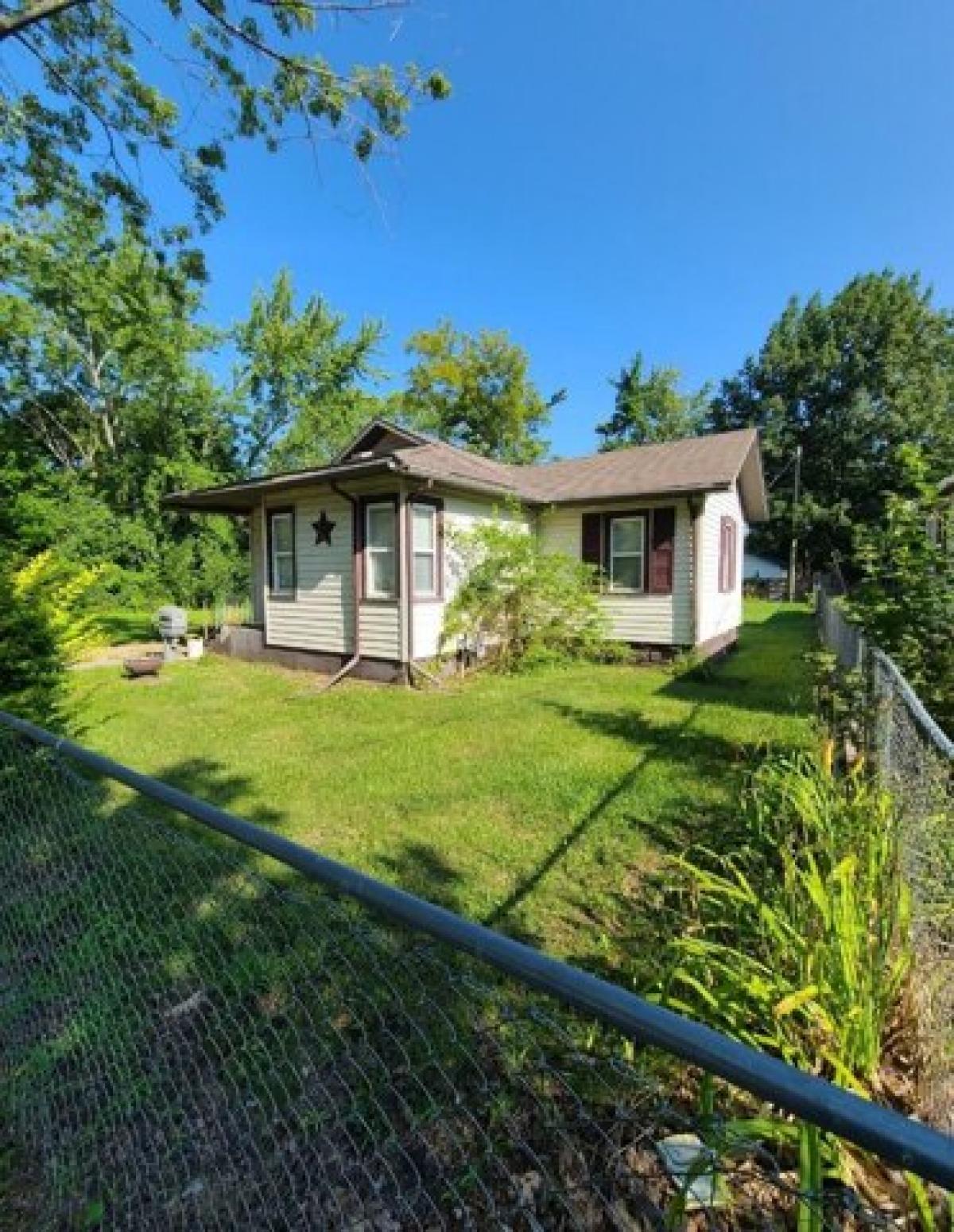 Picture of Home For Sale in South Haven, Michigan, United States