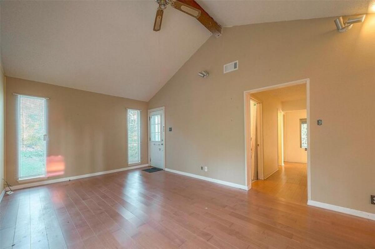 Picture of Home For Sale in Trinity, Texas, United States