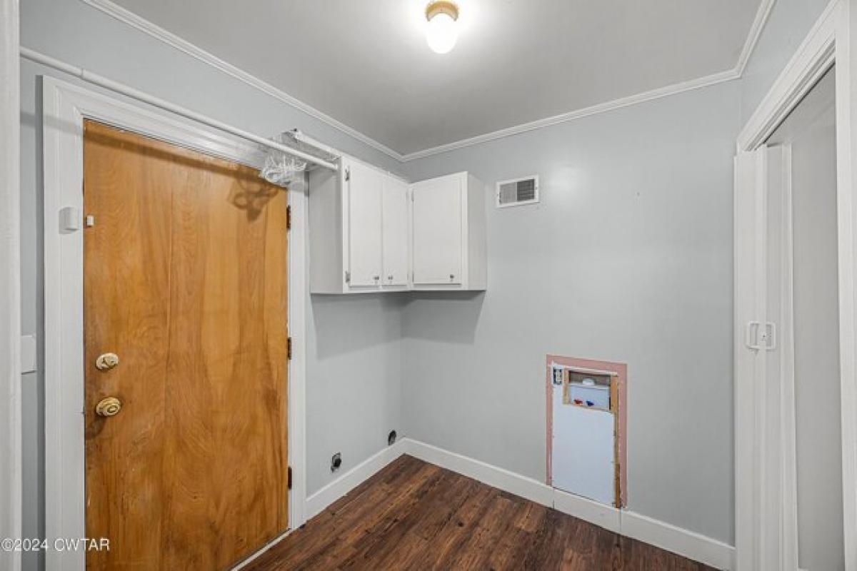 Picture of Home For Sale in Jackson, Tennessee, United States