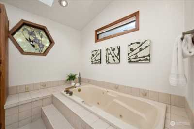 Home For Sale in Woodinville, Washington