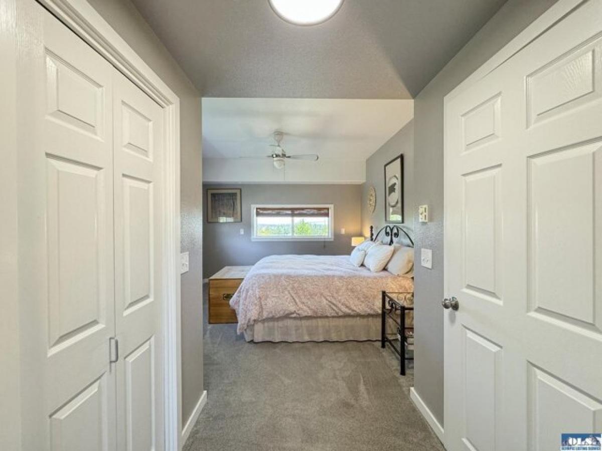 Picture of Home For Sale in Sequim, Washington, United States