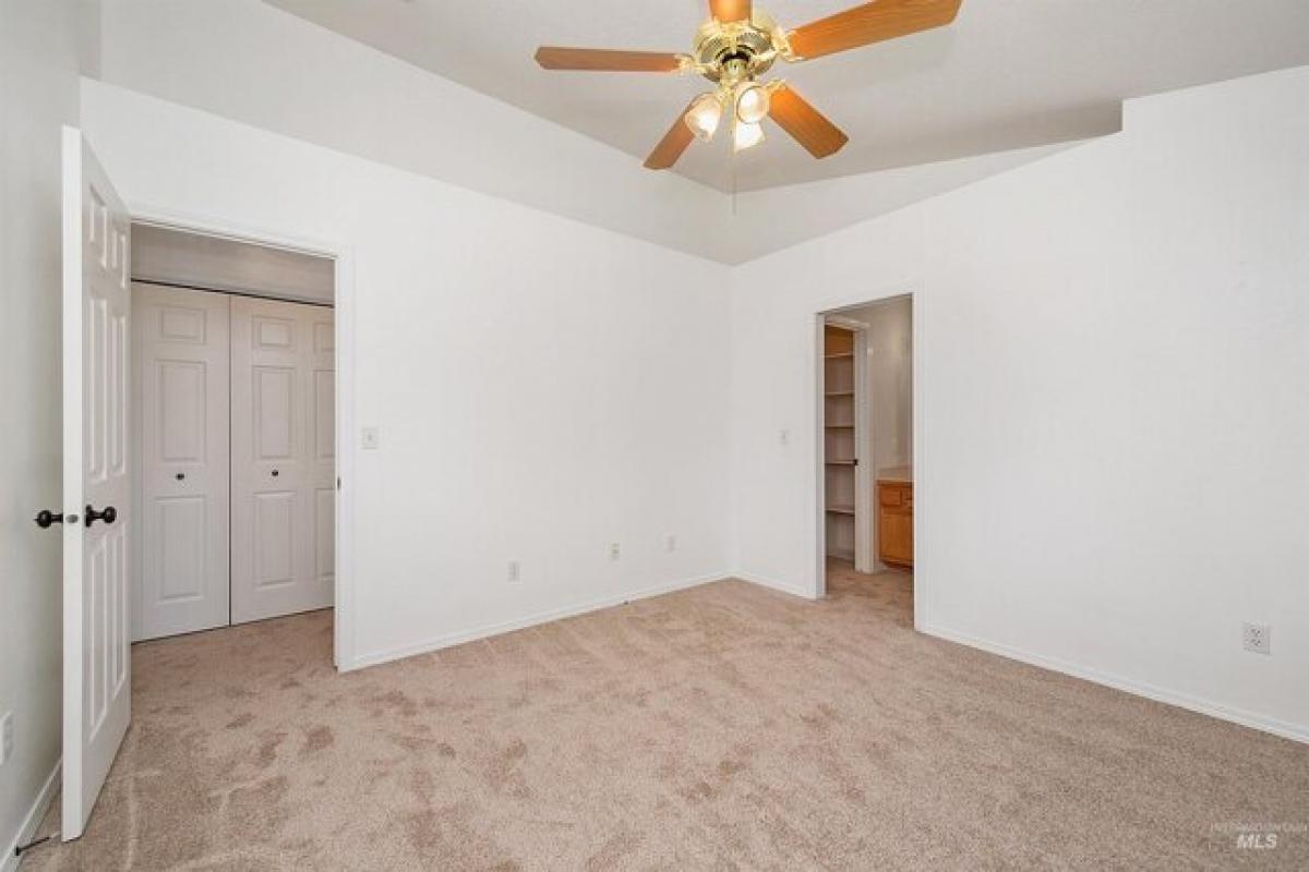 Picture of Home For Sale in Kuna, Idaho, United States