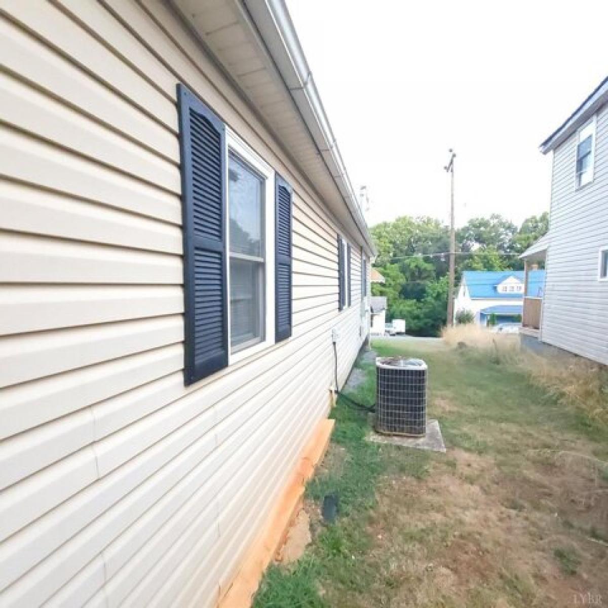 Picture of Home For Sale in Lynchburg, Virginia, United States