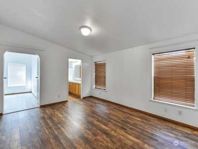 Home For Sale in Auburn, Washington