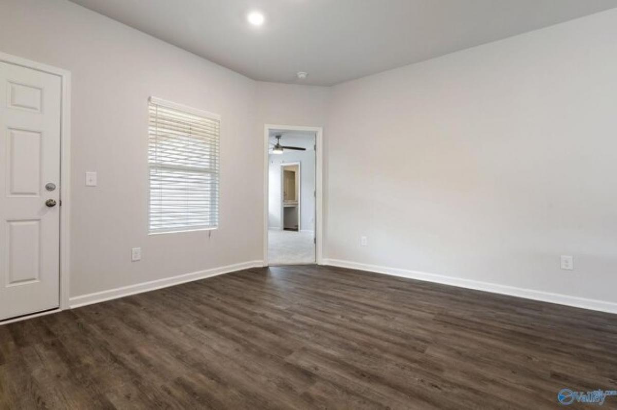 Picture of Home For Sale in Toney, Alabama, United States