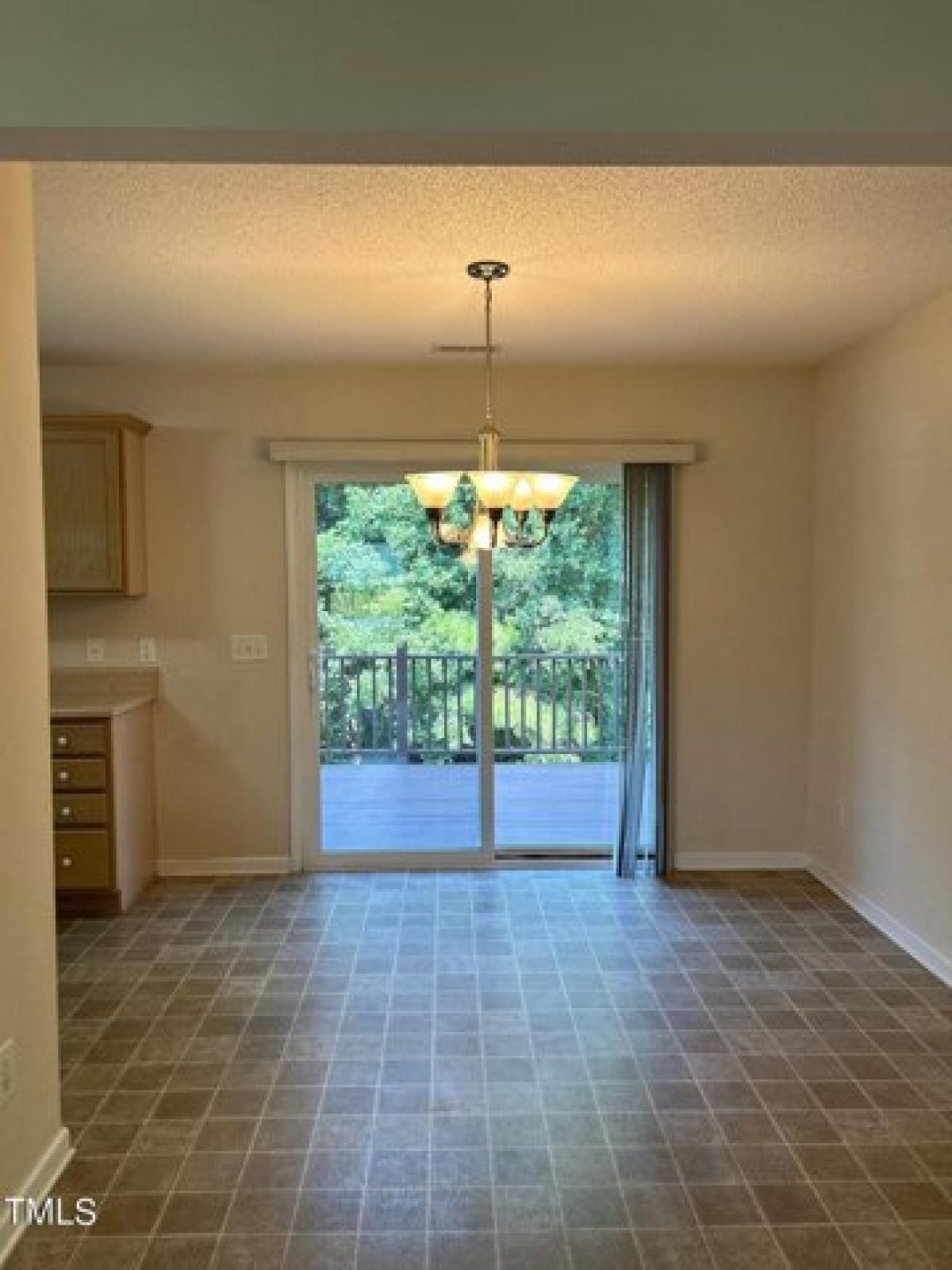 Picture of Home For Sale in Sanford, North Carolina, United States