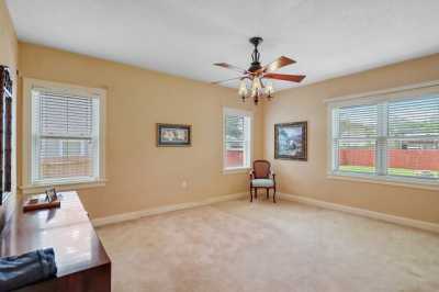 Home For Sale in Anahuac, Texas