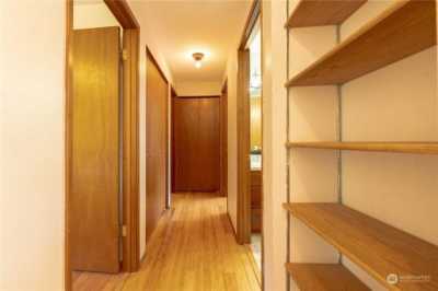 Home For Sale in Bothell, Washington