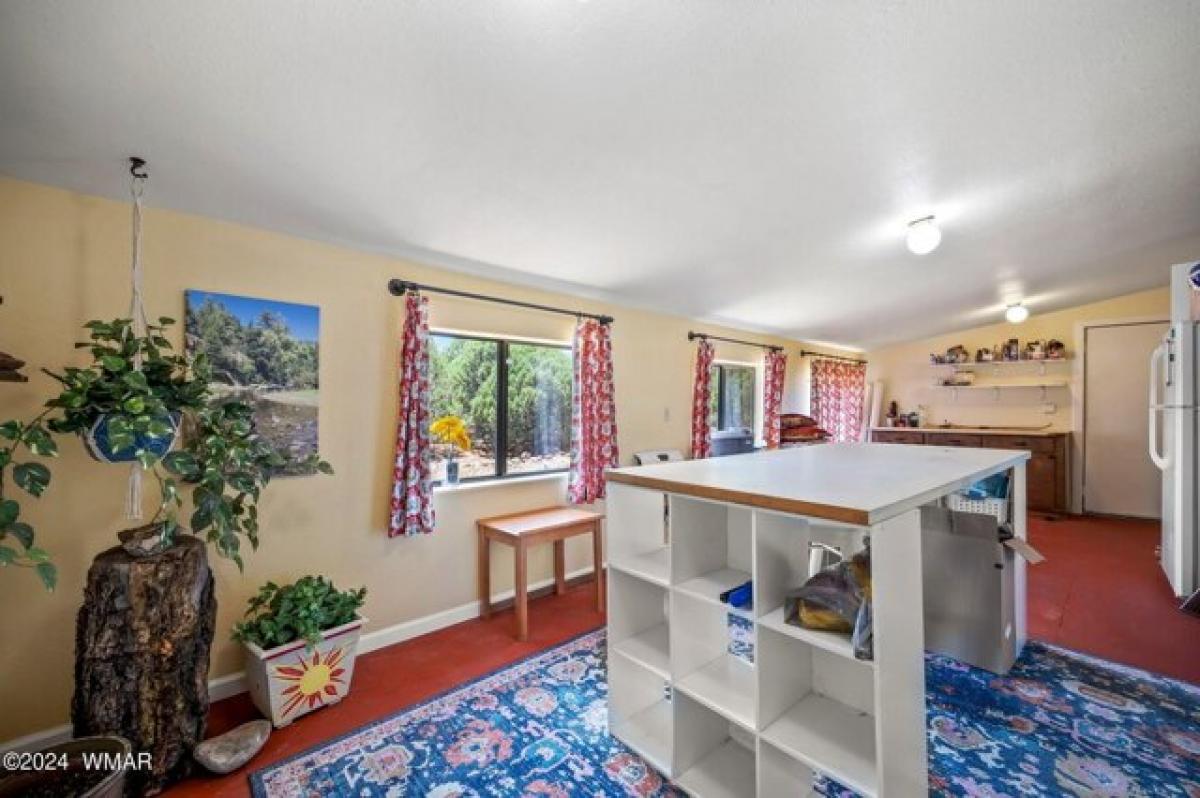 Picture of Home For Sale in Vernon, Arizona, United States