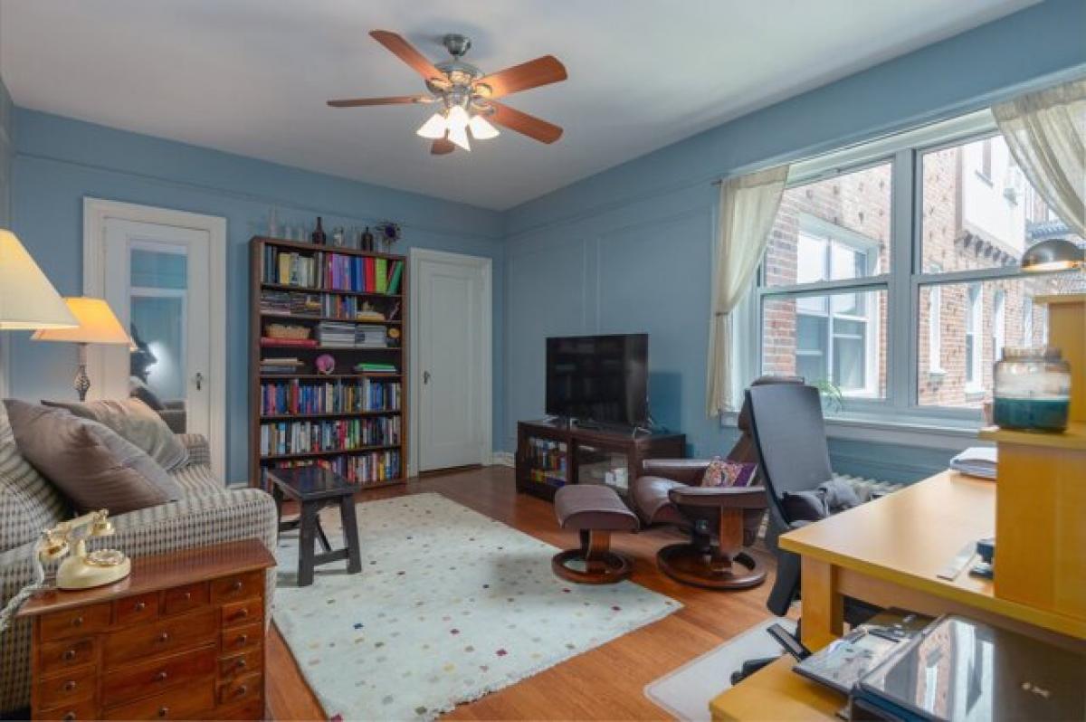 Picture of Home For Sale in Mount Vernon, New York, United States