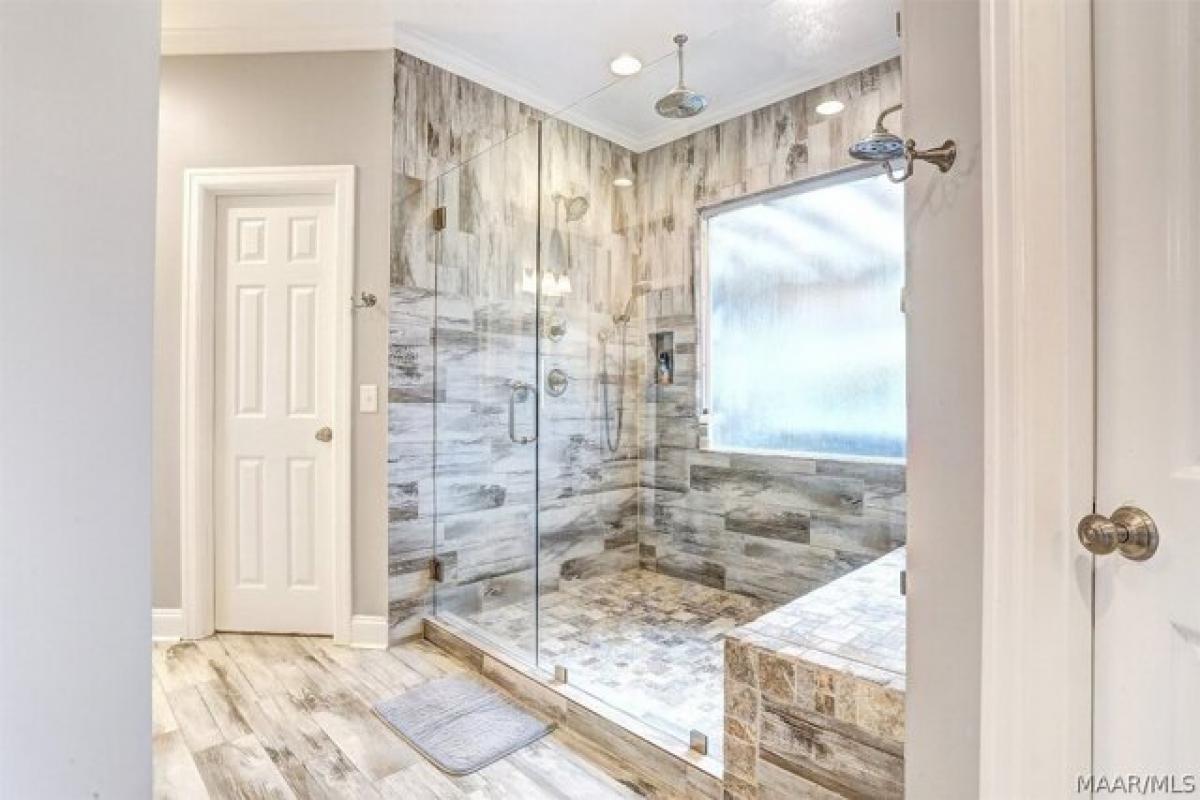 Picture of Home For Sale in Pike Road, Alabama, United States