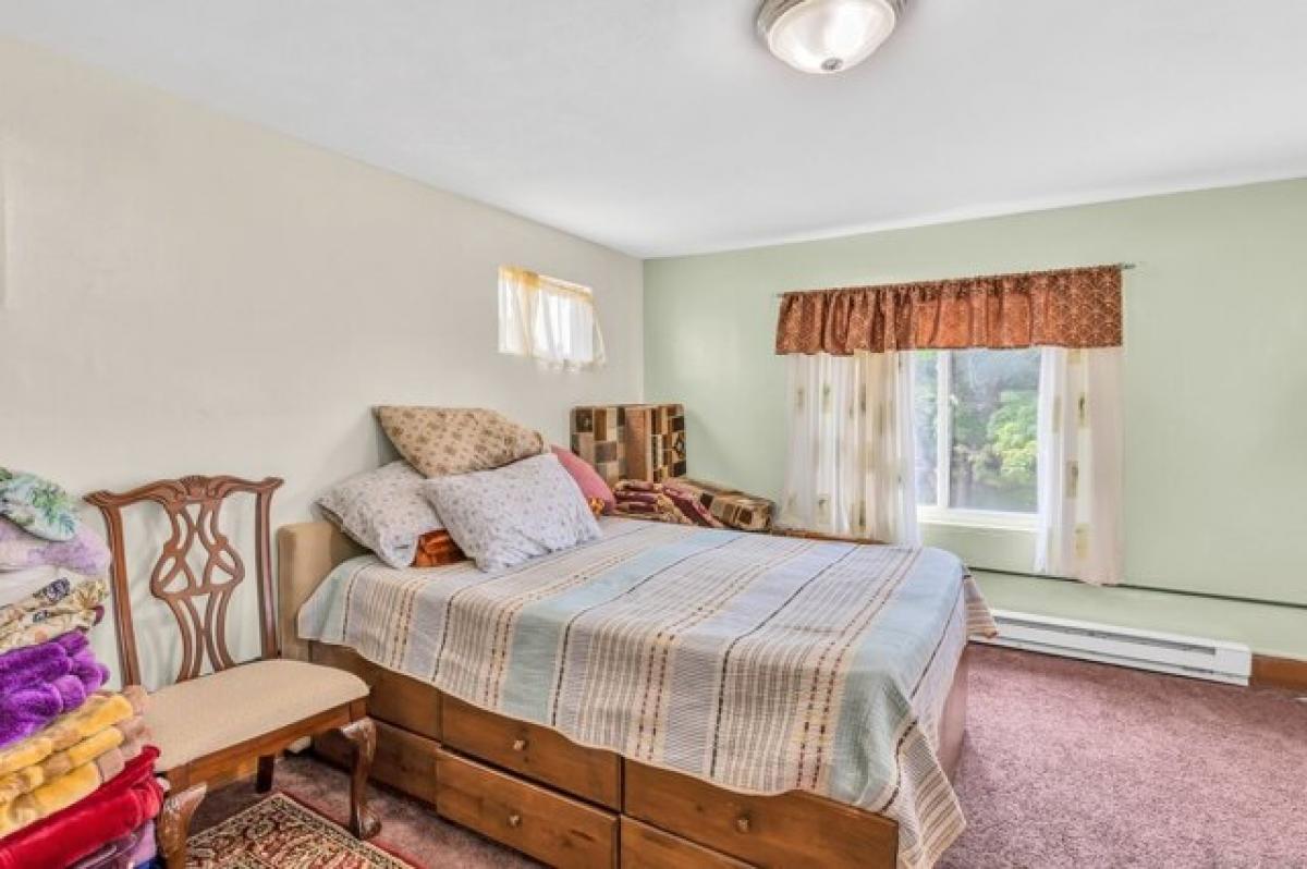 Picture of Home For Sale in New Britain, Connecticut, United States