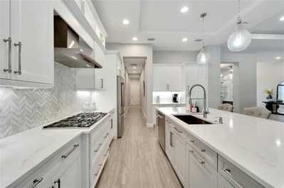 Home For Sale in Lithia, Florida