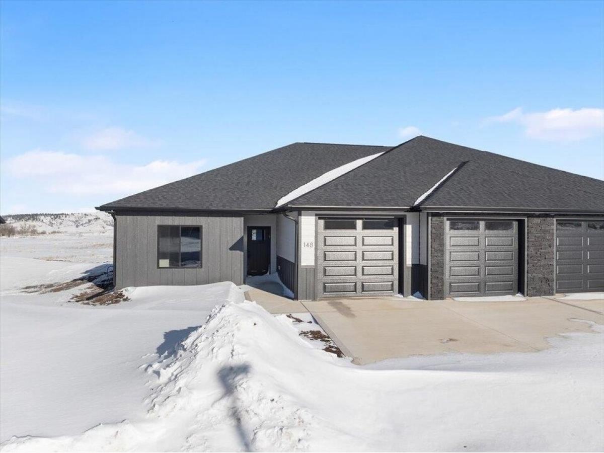 Picture of Home For Sale in Spearfish, South Dakota, United States