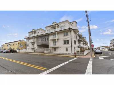 Home For Sale in Seaside Heights, New Jersey