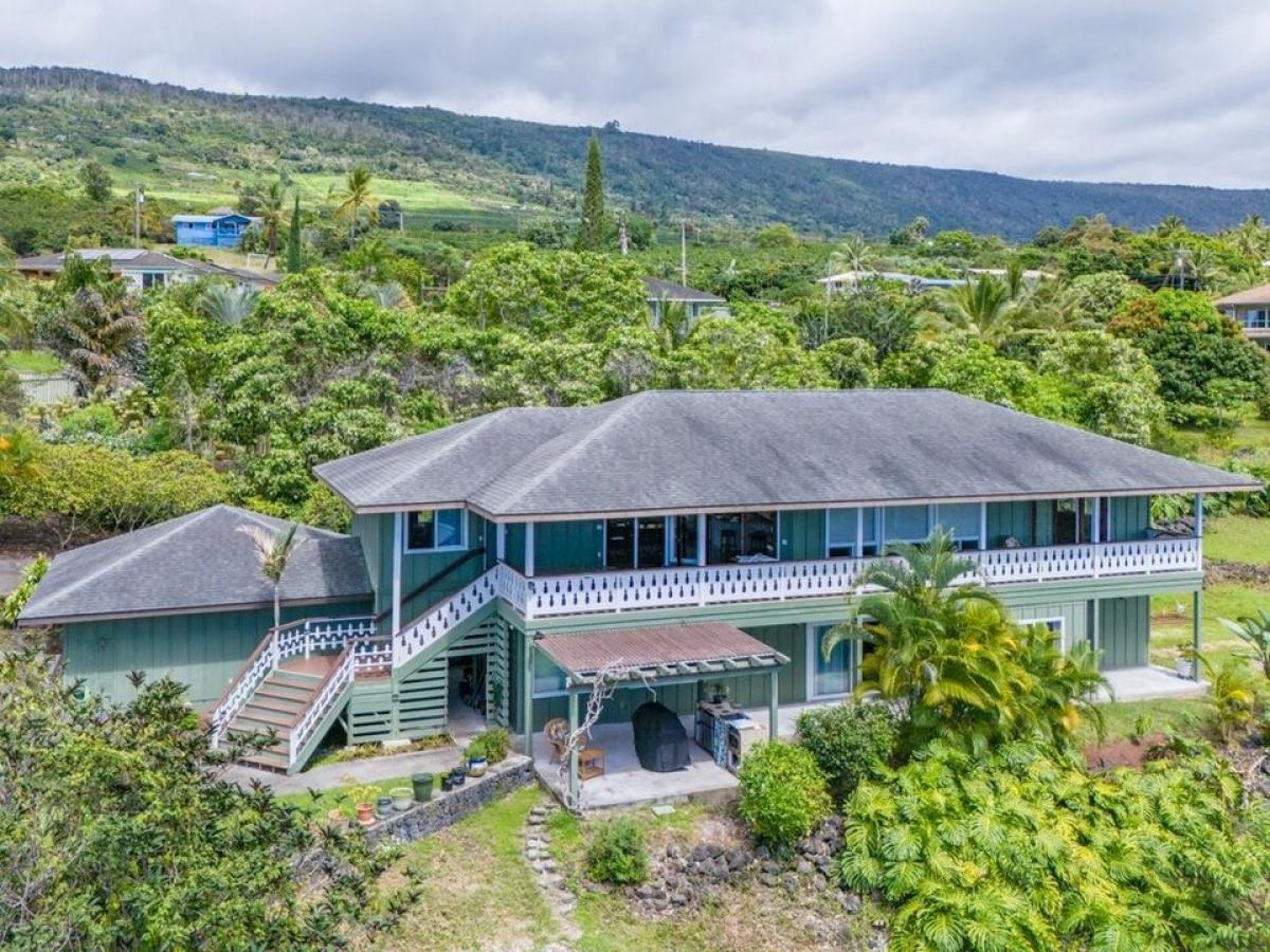 Picture of Home For Sale in Captain Cook, Hawaii, United States
