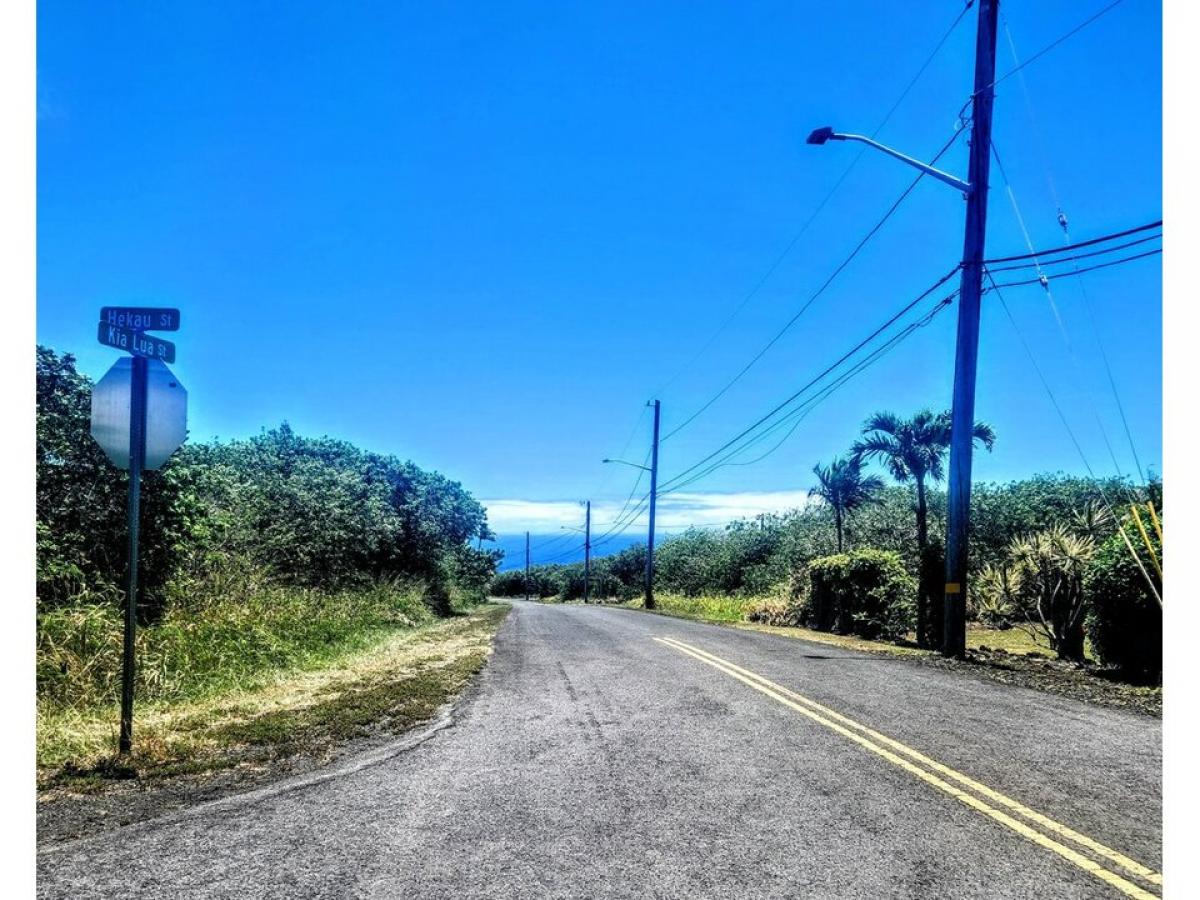 Picture of Residential Land For Sale in Naalehu, Hawaii, United States