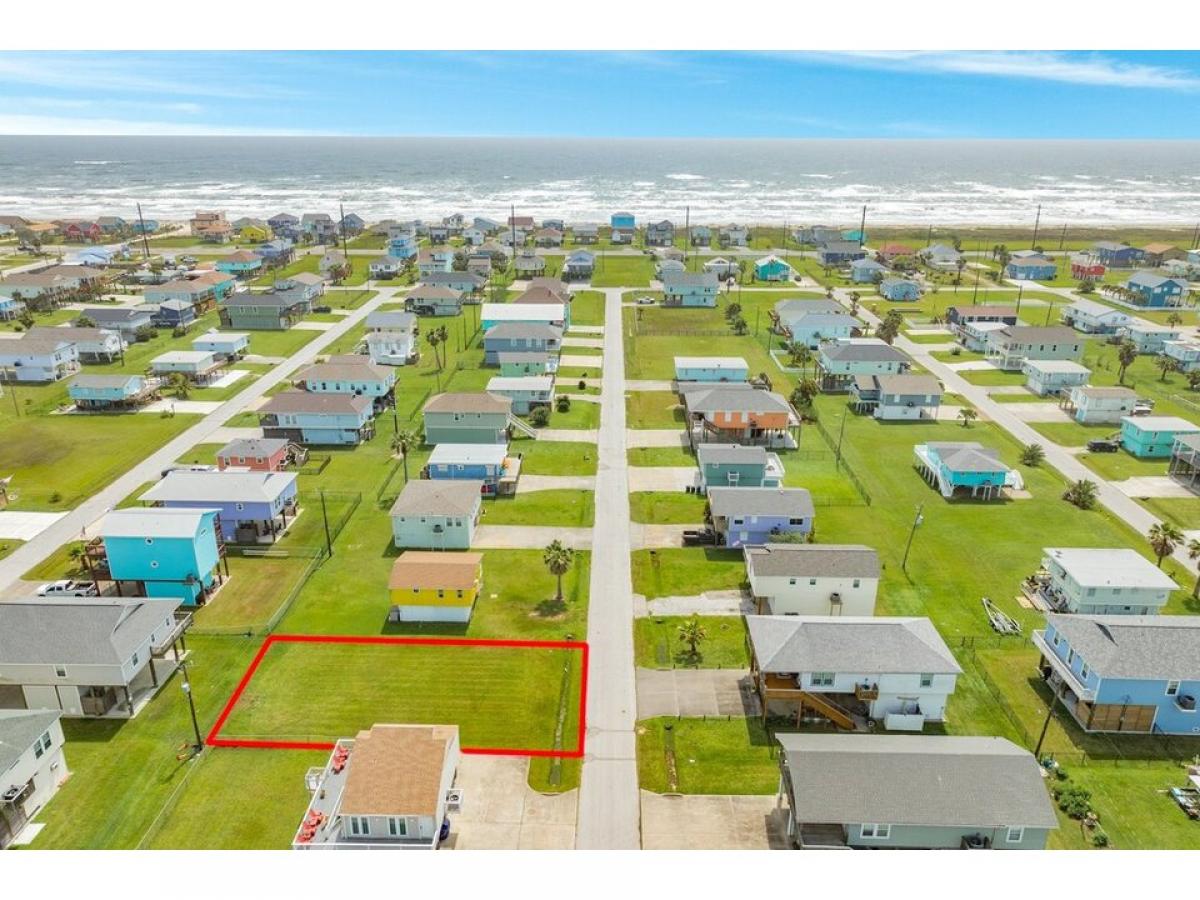 Picture of Residential Land For Sale in Galveston, Texas, United States