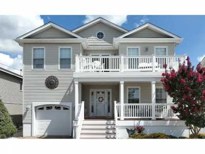 Home For Sale in Surf City, New Jersey