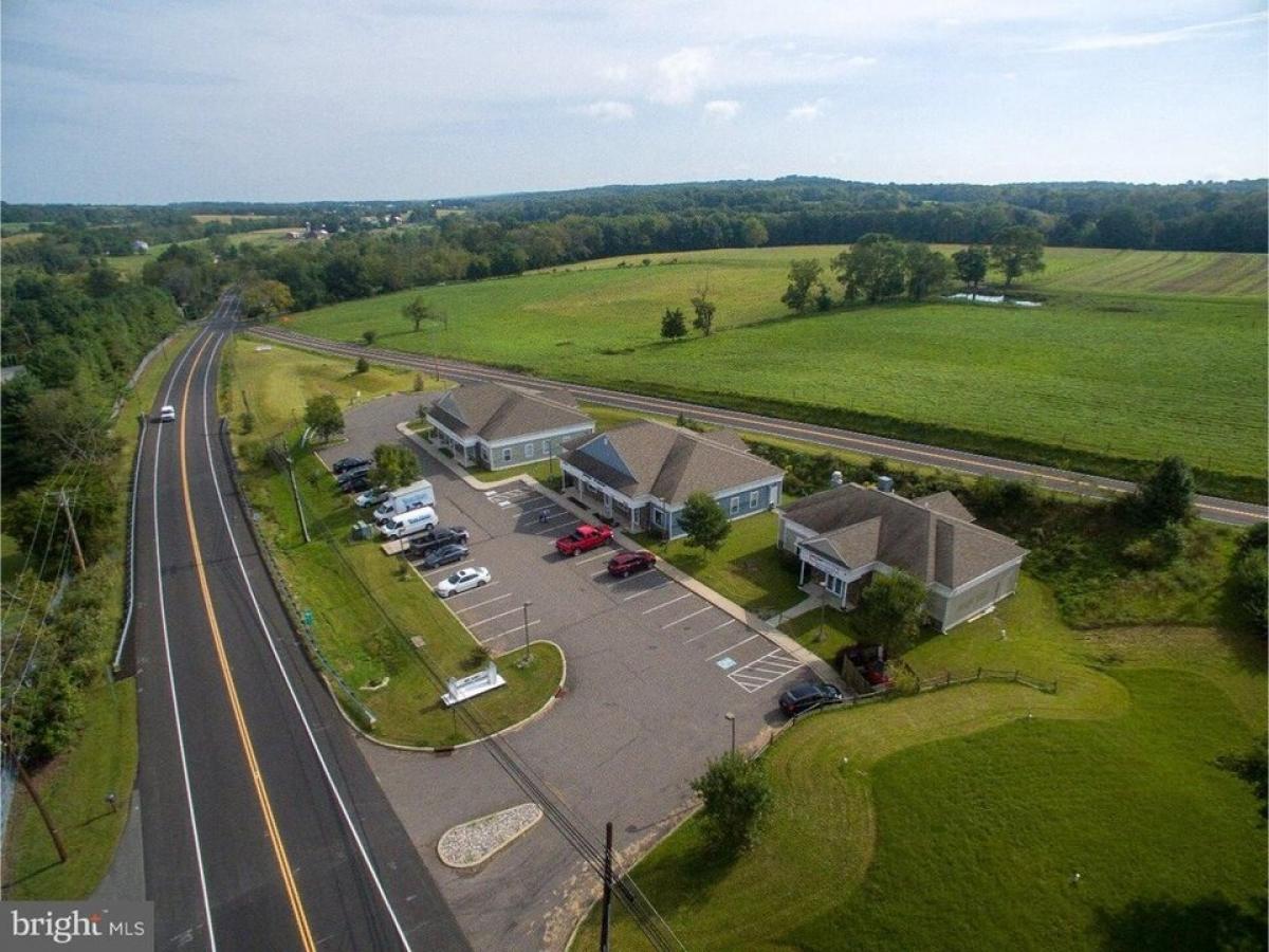 Picture of Home For Sale in Lambertville, New Jersey, United States