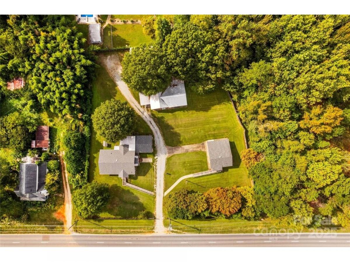 Picture of Home For Sale in Salisbury, North Carolina, United States