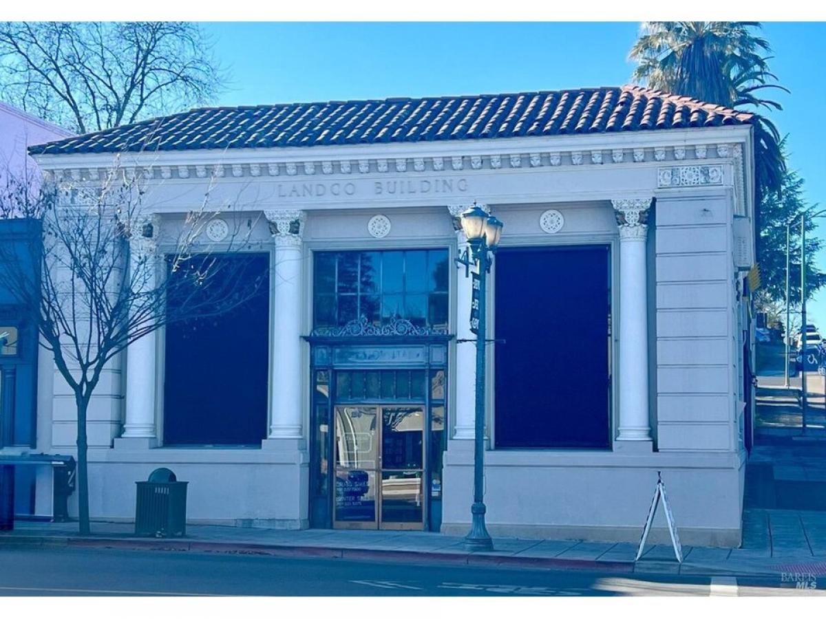 Picture of Home For Sale in Lakeport, California, United States