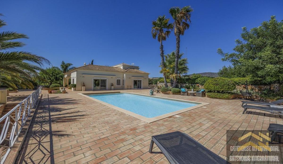 Picture of Villa For Sale in Moncarapacho, Algarve, Portugal