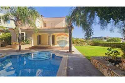 Villa For Sale in Ypsonas, Cyprus