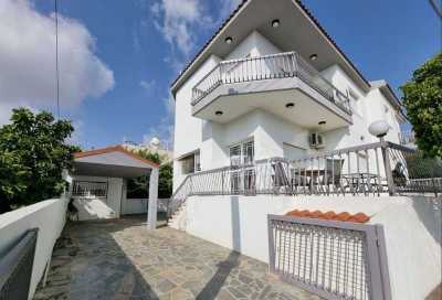 Villa For Sale in Ekali, Cyprus