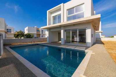 Home For Sale in Kapparis, Cyprus