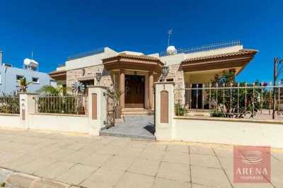 Villa For Sale in Paralimni, Cyprus