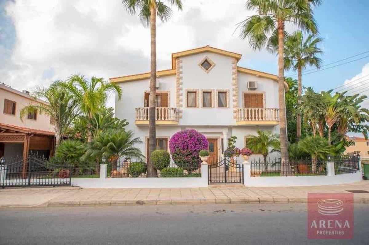 Picture of Villa For Sale in Paralimni, Famagusta, Cyprus