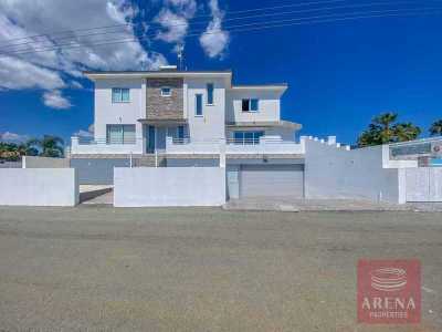 Villa For Sale in Paralimni, Cyprus