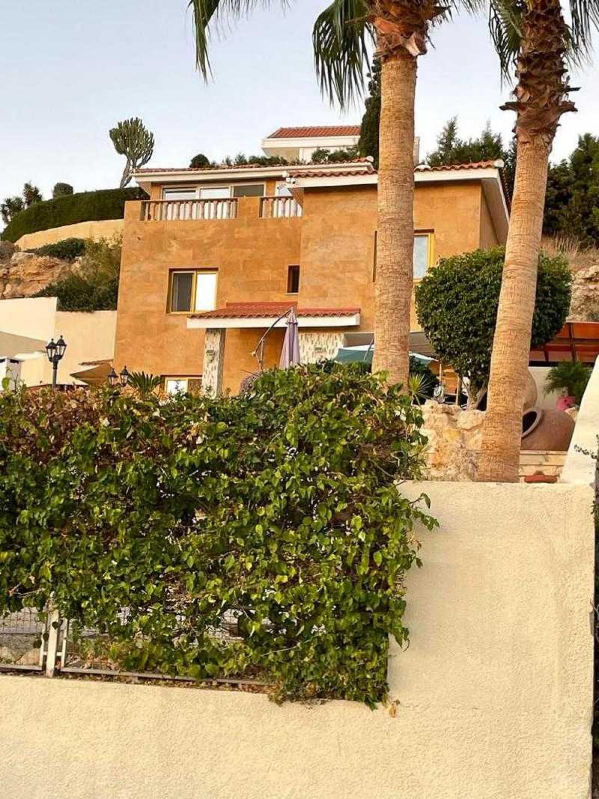 Picture of Home For Sale in Chlorakas, Paphos, Cyprus