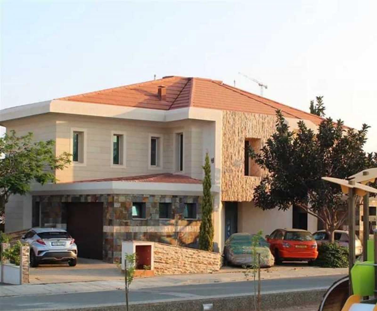 Picture of Villa For Sale in Potamos Germasogeias, Limassol, Cyprus