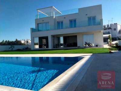 Villa For Sale in Paralimni, Cyprus