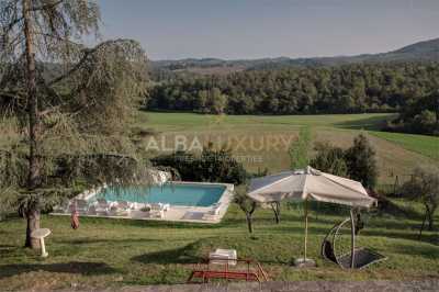 Villa For Sale in Sinalunga, Italy