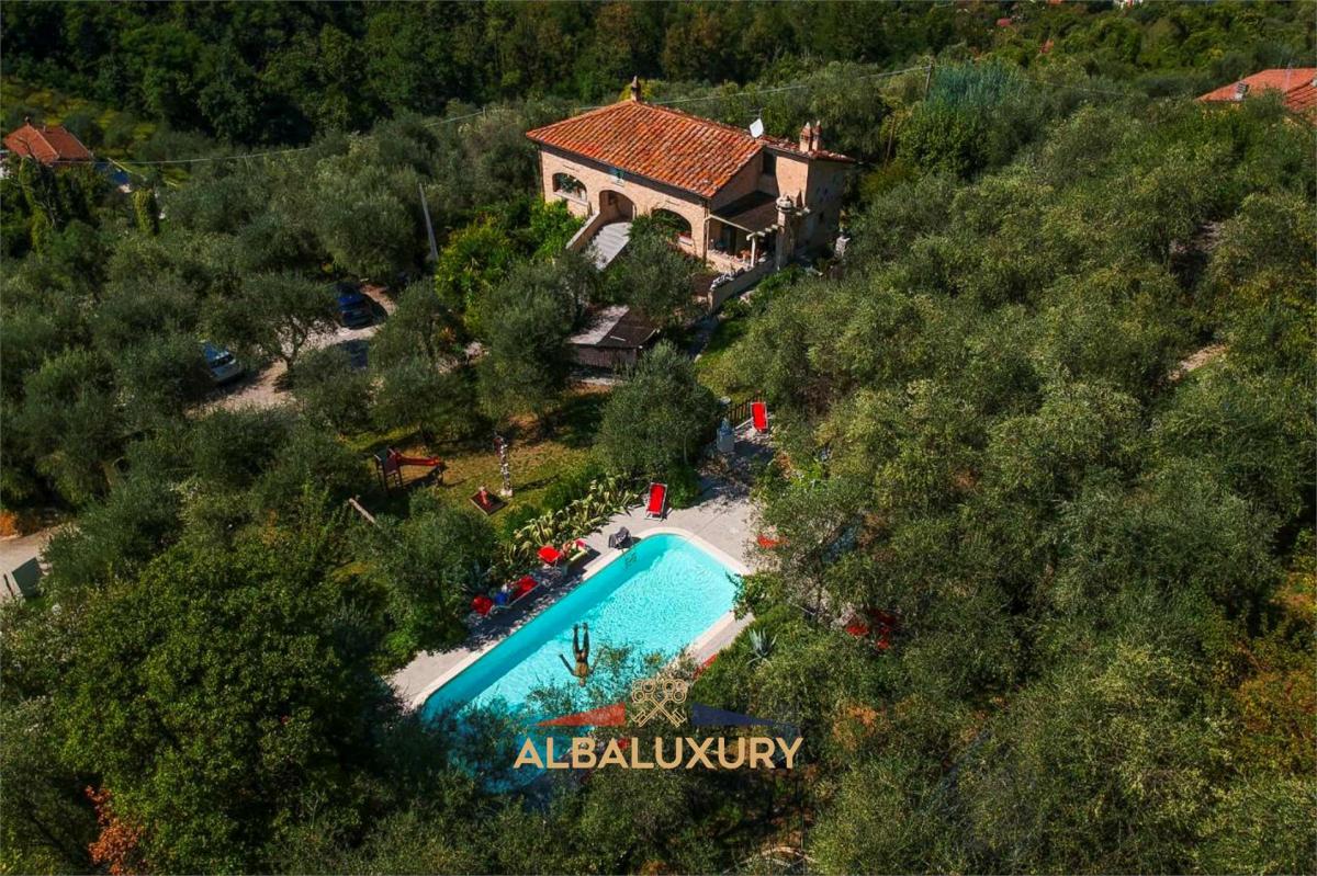 Picture of Villa For Sale in Camaiore, Tuscany, Italy