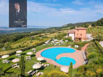 Villa For Sale in San Gimignano, Italy
