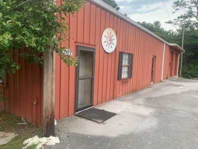 Home For Sale in Spencer, Tennessee