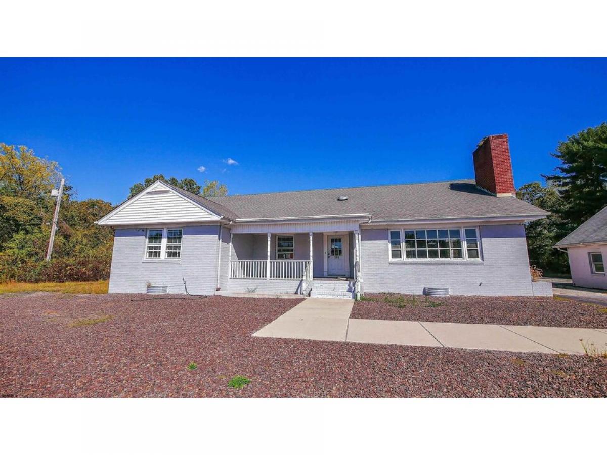 Picture of Home For Sale in Hammonton, New Jersey, United States