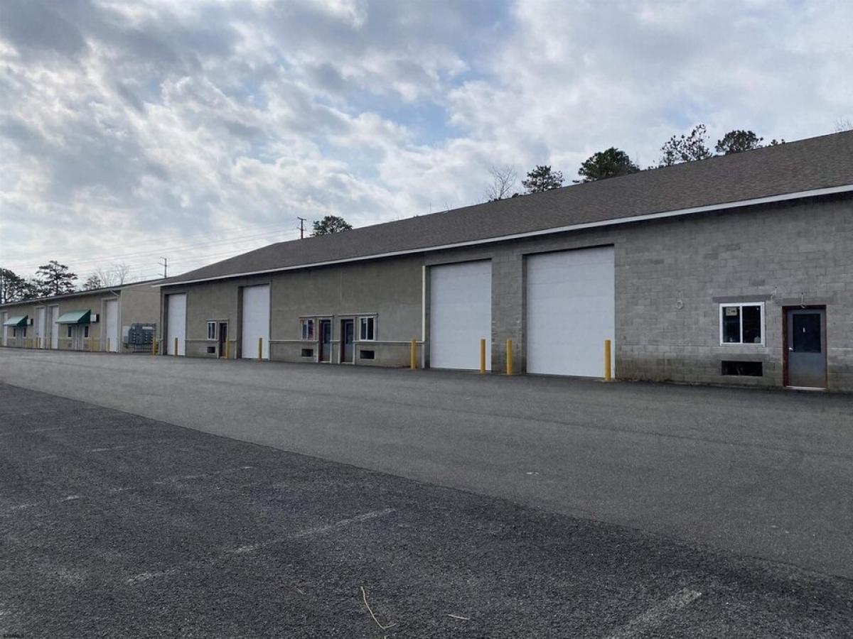 Picture of Home For Sale in Egg Harbor Township, New Jersey, United States