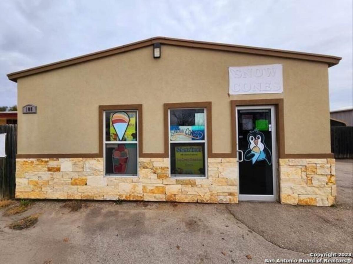 Picture of Home For Sale in Schertz, Texas, United States