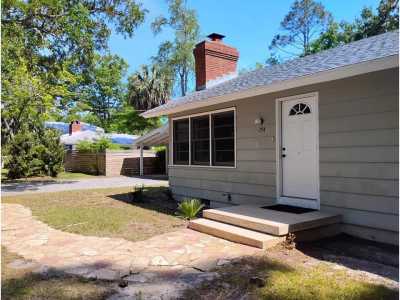 Home For Sale in Apalachicola, Florida