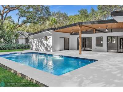 Home For Sale in North Miami Beach, Florida