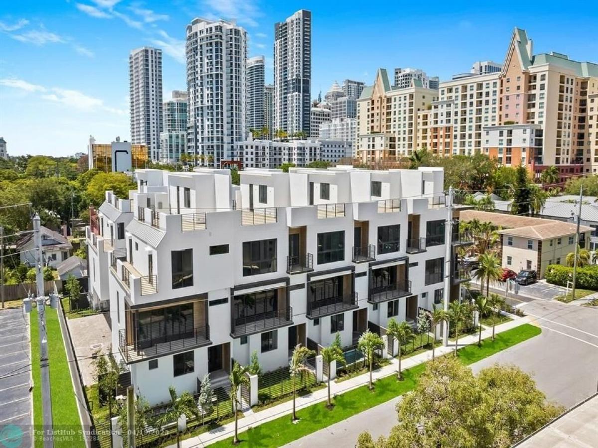 Picture of Home For Sale in Fort Lauderdale, Florida, United States