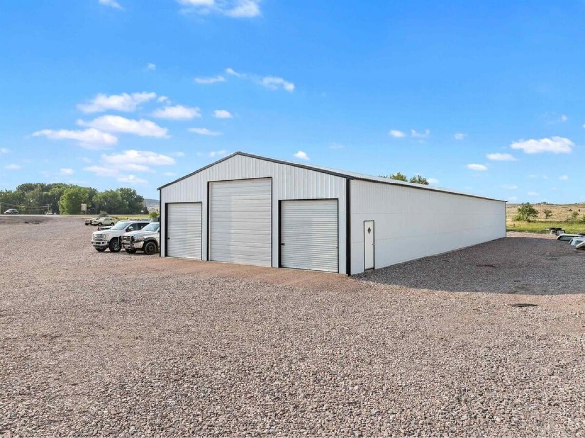 Picture of Home For Sale in Newcastle, Wyoming, United States