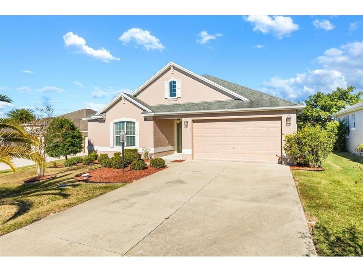 Picture of Home For Sale in The Villages, Florida, United States